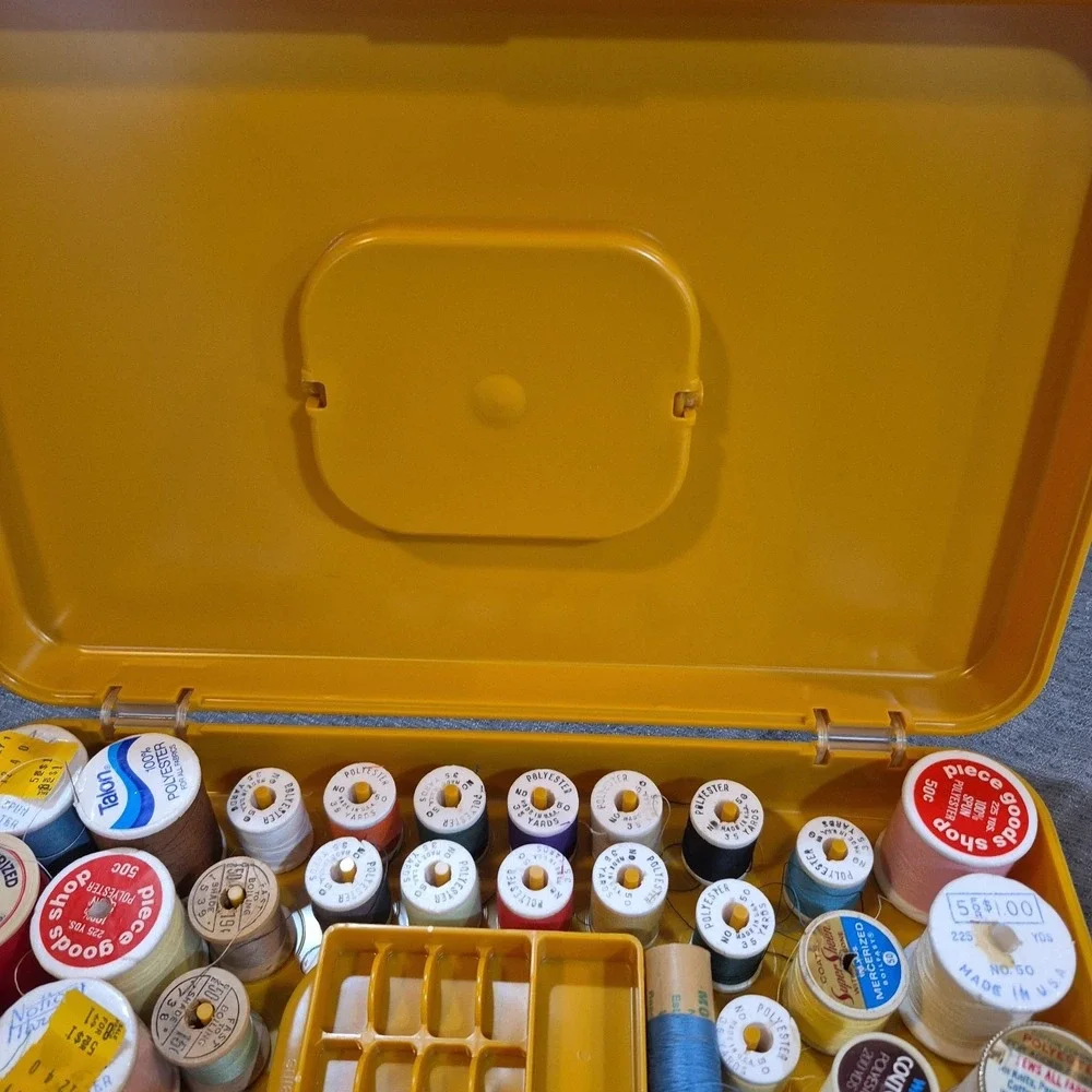 Vintage Sewing Box Wilson Wil-hold  Gold Plastic 13 x 8.5